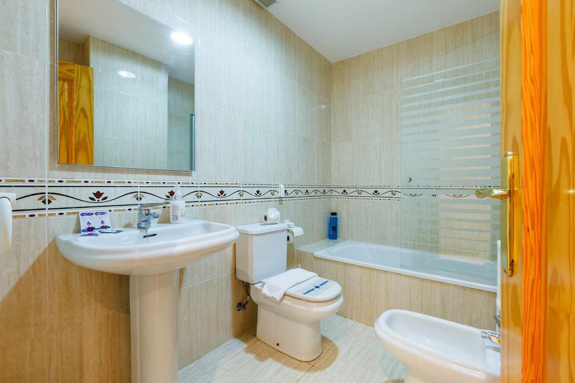 Apartamento Azucarera Beach Torre Del Mar Dış mekan fotoğraf