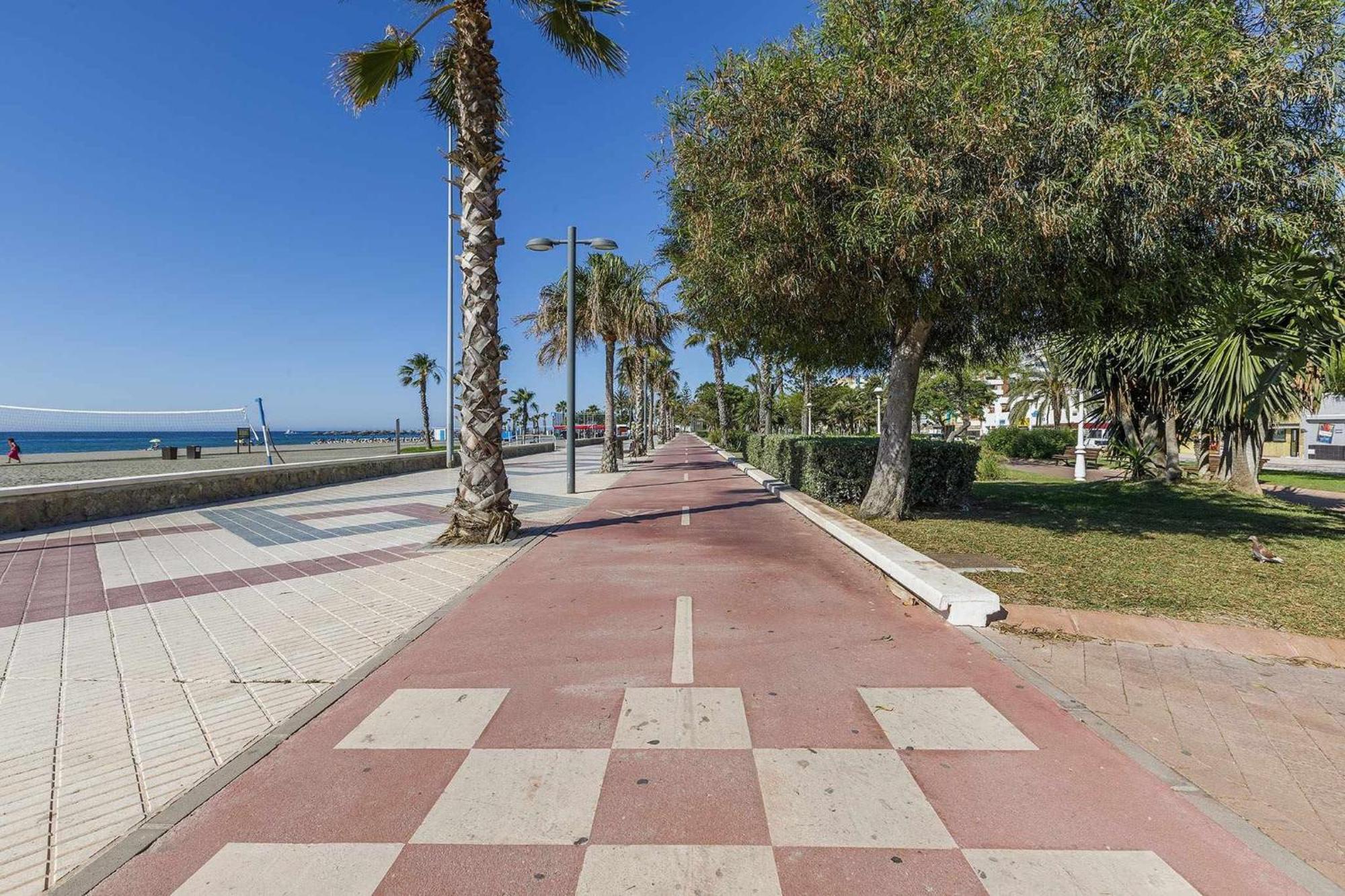 Apartamento Azucarera Beach Torre Del Mar Dış mekan fotoğraf