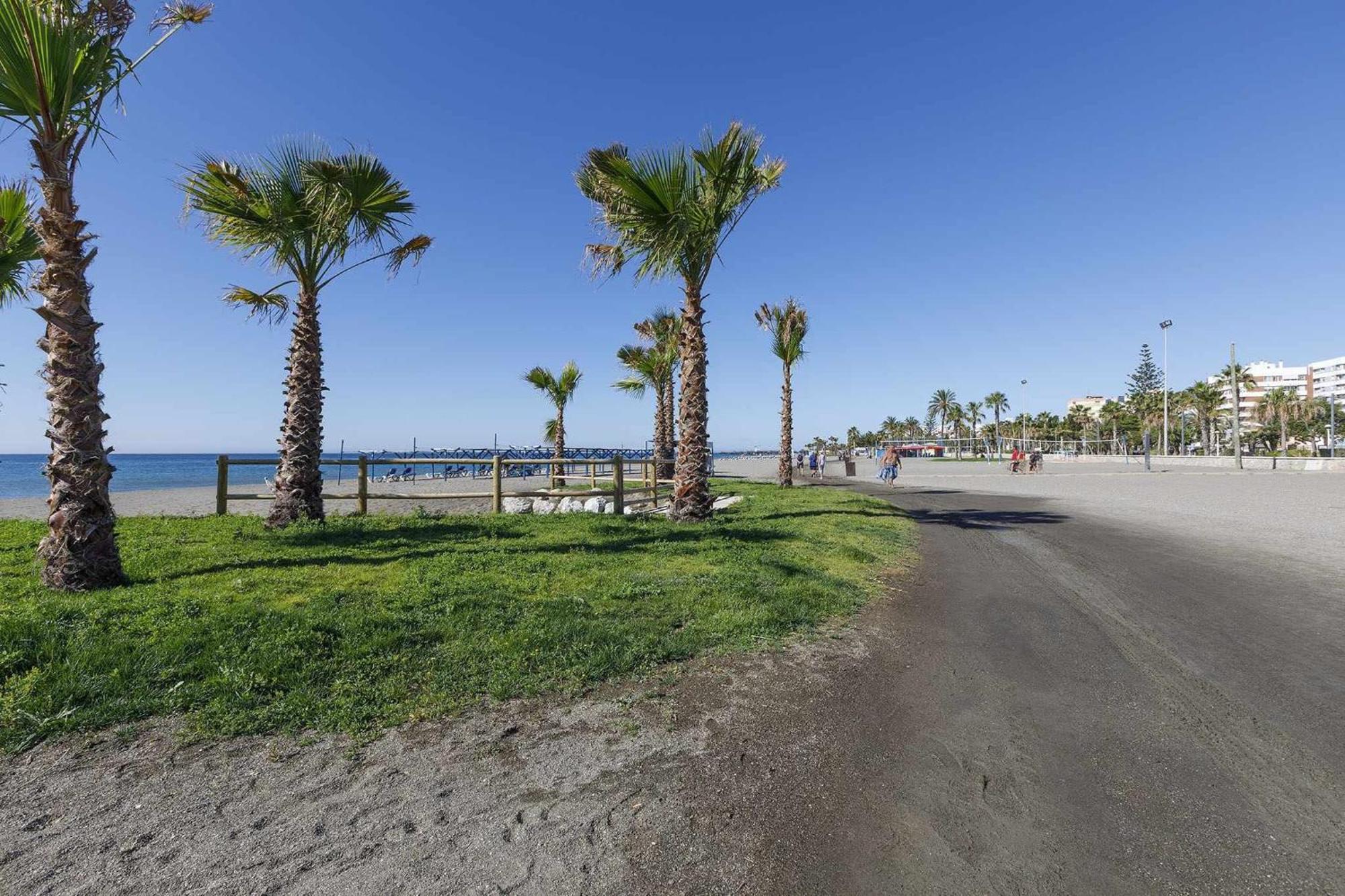 Apartamento Azucarera Beach Torre Del Mar Dış mekan fotoğraf